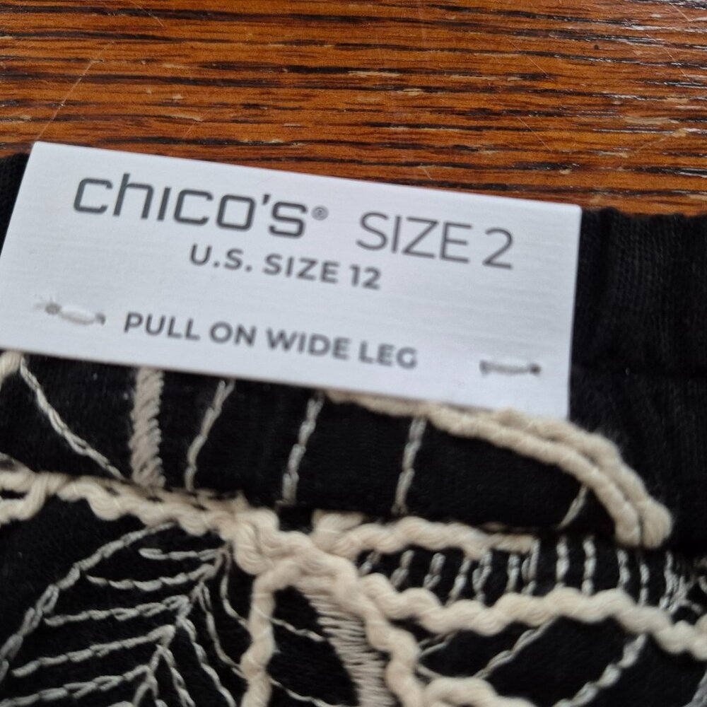 Chico's embroidered wide-leg cropped pants, black/neutral, sizes M and L - Picture 4 of 10